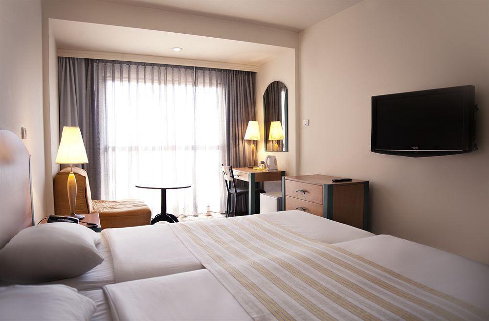 Royal Inn 提比里亞 外观 照片
